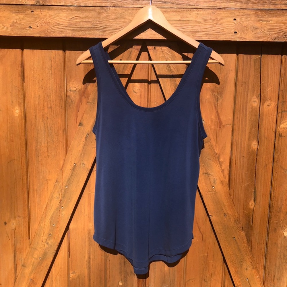 Basic Night Blue Tank - Picture 2 of 5
